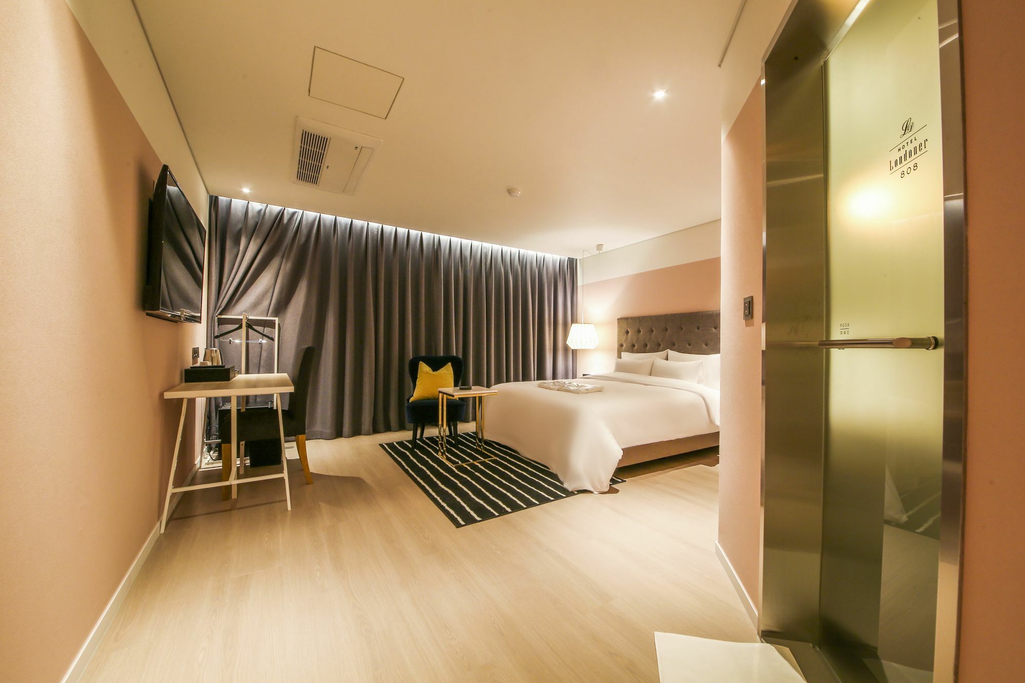 Hotel Londoner Hwamyeong Ciudad Metropolitana de Ciudad Metropolitana de Busan Exterior foto